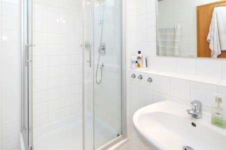 Komfortferienwohnung Zentrum Λούντβιχσμπουργκ Εξωτερικό φωτογραφία